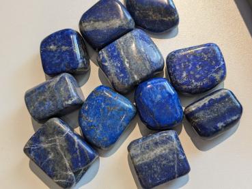 Lapislazuli Trommelstein groß