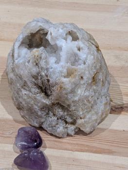 Preview: Druse/Geode Quarz mit kleinen und großen Spitzen
