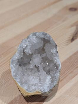 Geode/Druse klein aber stark, gut zum Reinigen unterwegs