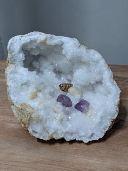 Preview: Druse/Geode Quarz große Reinigungsdruse mit starken Spitzen