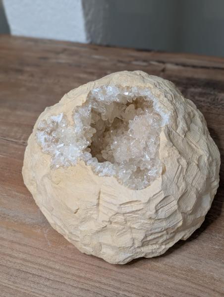 CALCIT Druse sehr speziell, schwingt stark