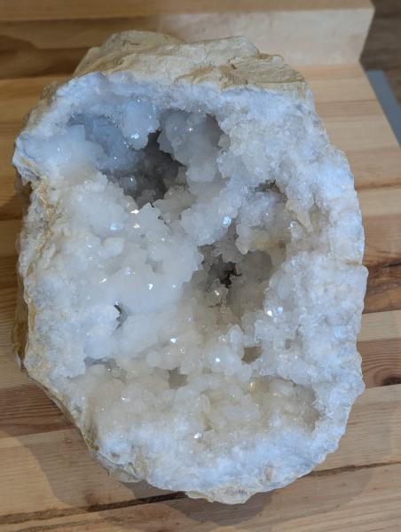 Geode/Druse große Spitzen, ganz besondere Energie und sehr klärend - die Kraftvolle