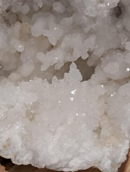 Druse/Geode Quarz groß und stark, gut zum Reinigen,wunderschön