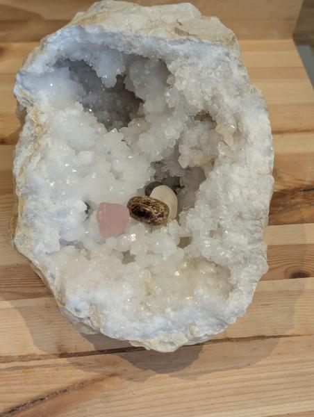 Geode/Druse große Spitzen, ganz besondere Energie und sehr klärend - die Kraftvolle