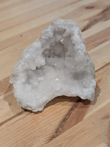 Druse/Geode Quarz klein und handlich, reinigt sehr gut